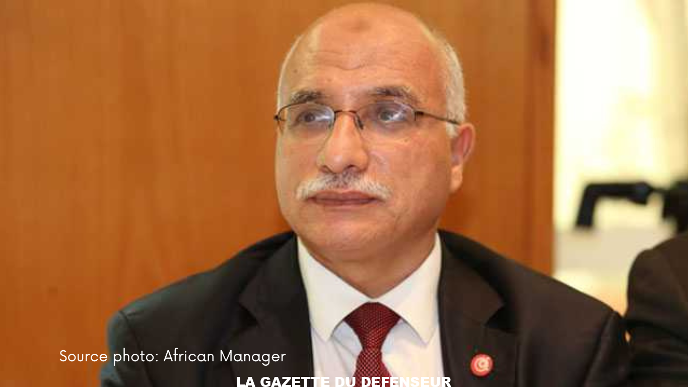 Des déplacés internes en rang pour recevoir de l‘aide. Photo ONU Info (2)