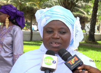 Gambie: La ministre de l’Environnement traine un journaliste en justice