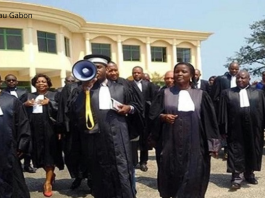 Gabon: Vers une grève des greffiers