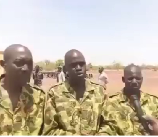 Burkina Faso: 3 journalistes dans l’armée, RSF réagit
