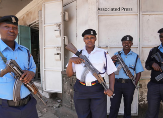 Kenya: 4 policiers inculpés pour le meurtre d’un bébé en 2007