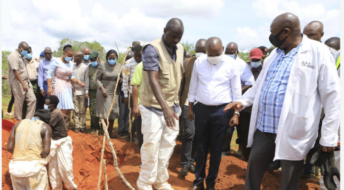 Kenya: Exhumation des corps de 32 membres d’une secte